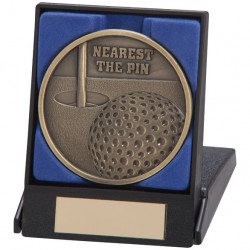 Medaille – nearest the pin in box  Sportprijzen Plaza